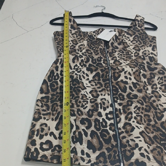 Leopard Print  Mini Dress Sz Small New With Tags - Picture 7 of 10